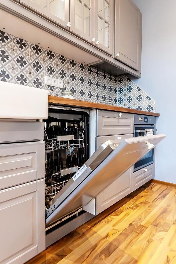 Attic Apartment On Waterfront / View / Netflix ปราก ภายนอก รูปภาพ